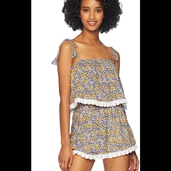 cupcakes and cashmere Andria Floral Romper NWT NEW - Picture 1 of 4